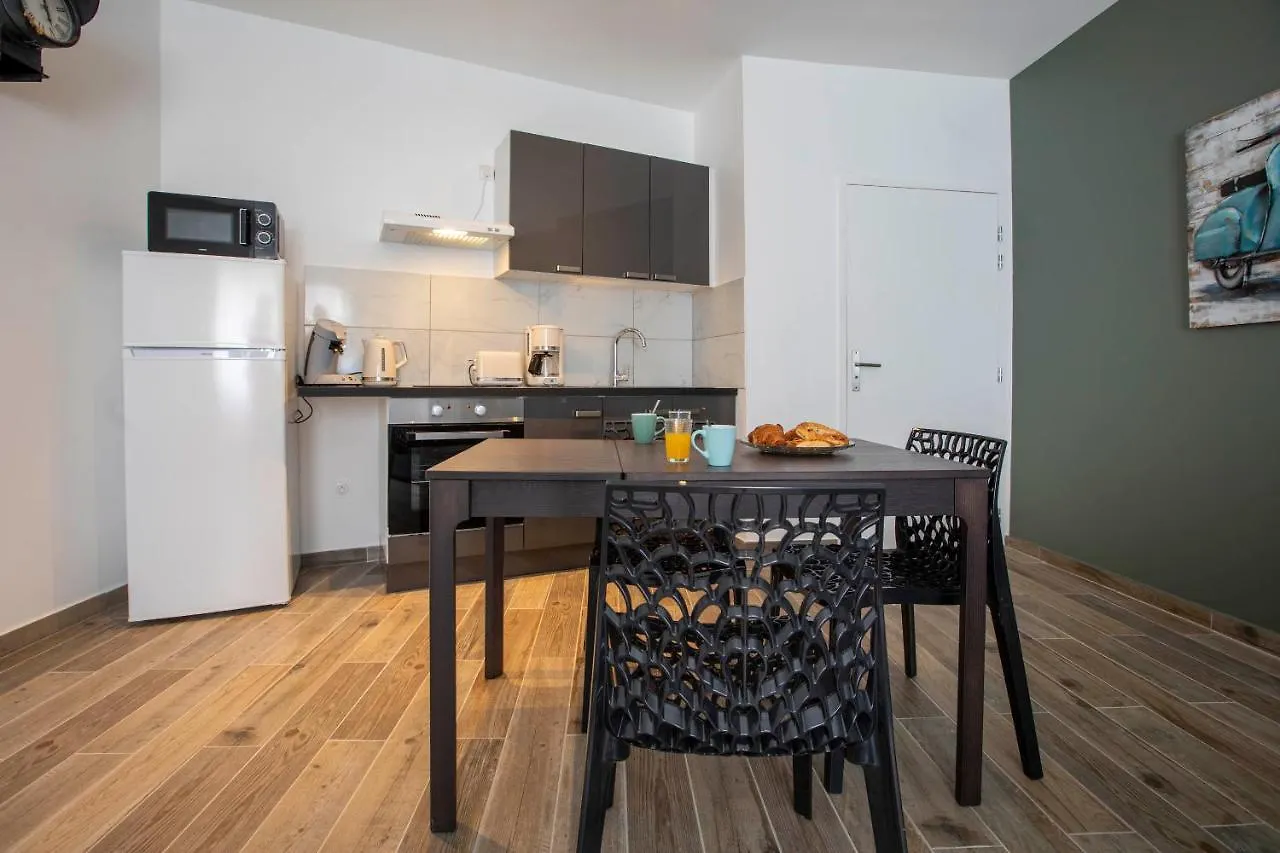 Loc Trotteur Le Romarin Gare Sncf De Lourdes Apartment France